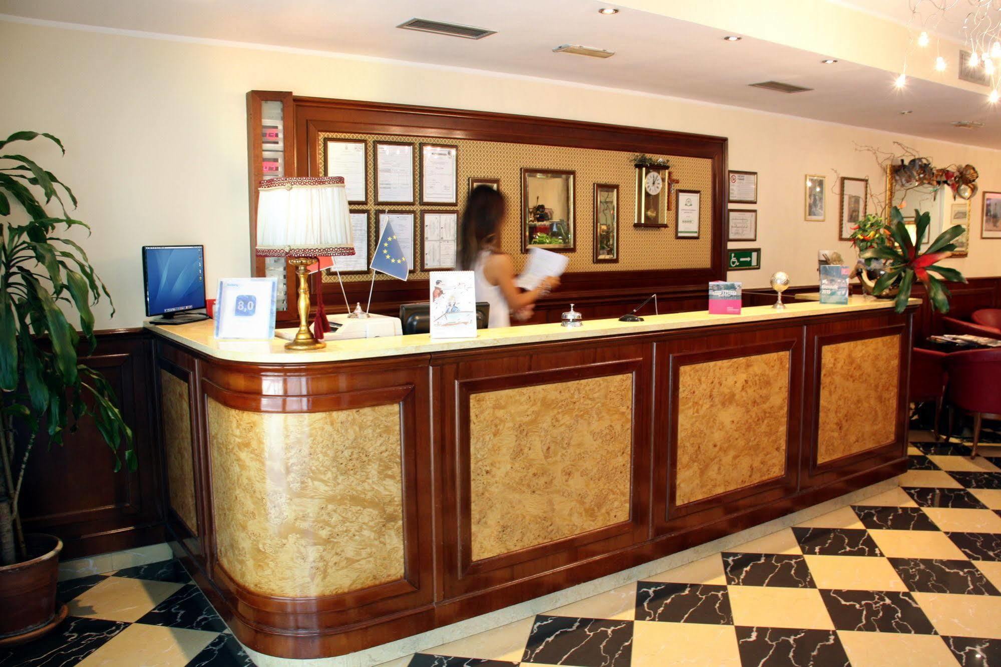 Hotel Regit Μέστρε Εξωτερικό φωτογραφία